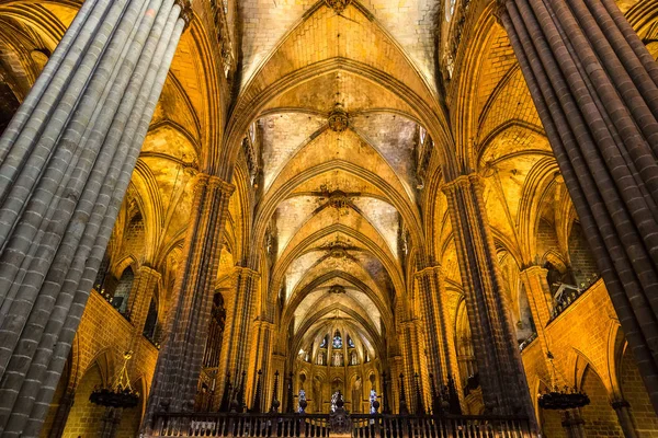 Interieur van de kathedraal van Barcelona — Stockfoto