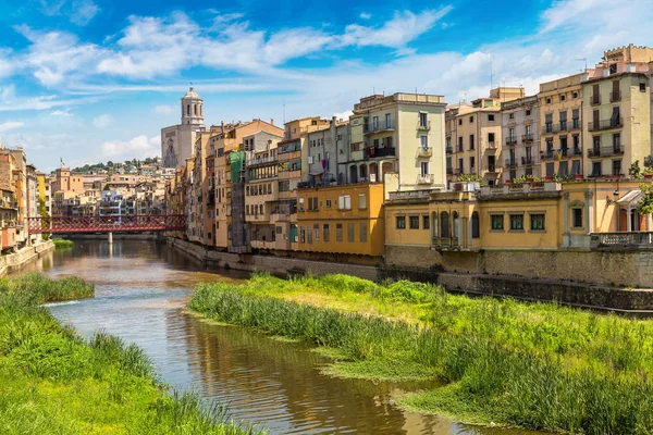 Bunte Häuser in Girona — Stockfoto