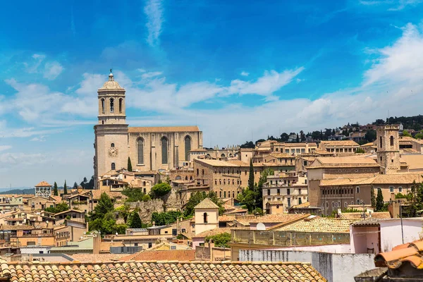 Girona panoramik manzaralı — Stok fotoğraf