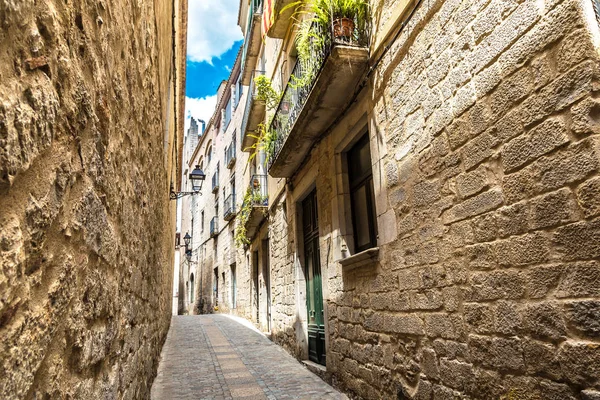 Rue dans la vieille ville de Gérone — Photo