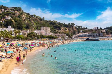 insanlar Beach deki Blanes tadını çıkarın