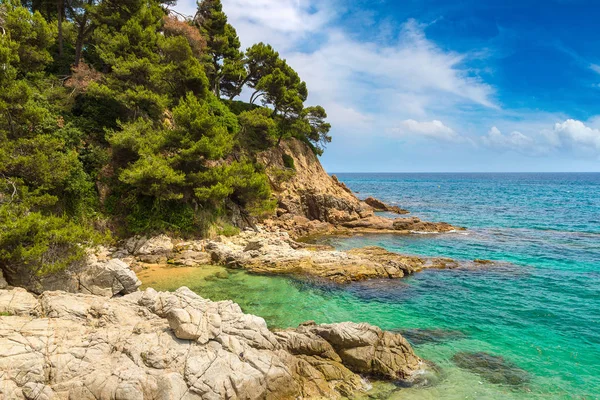 Pedras na costa de Lloret de Mar — Fotografia de Stock