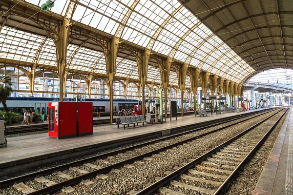 Estação de comboios em Nice — Fotografia de Stock