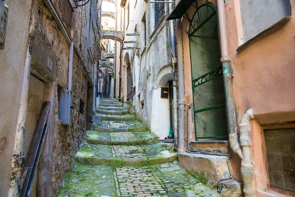 San Remo sokakta Ortaçağ