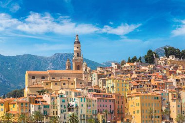 Menton üzerinde Fransız Riviera