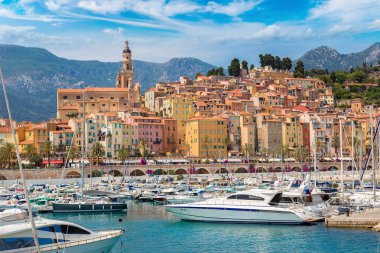 Menton üzerinde Fransız Riviera