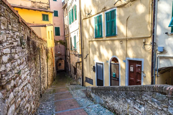 Rua medieval em San Remo — Fotografia de Stock