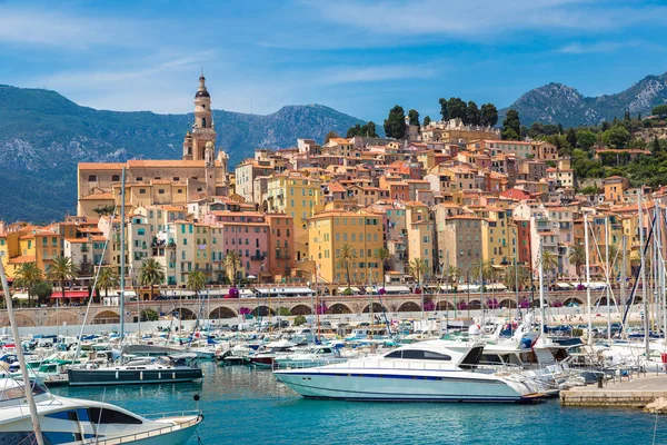 Menton en la Riviera francesa — Foto de Stock