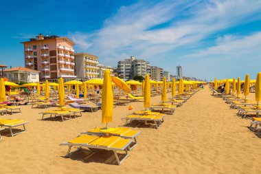 Lido di Jesolo Plajda şemsiye
