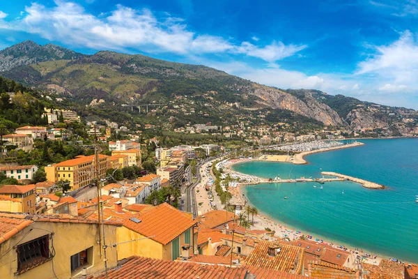 Bir Menton panoramik görünüm