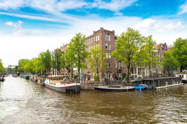 Amsterdam kanalda görüntüleyin