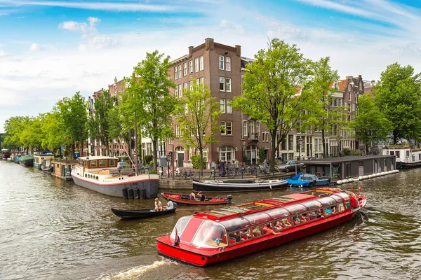 Amsterdam kanalda görüntüleyin