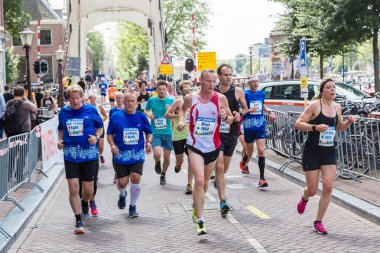insanlar Amsterdam maraton