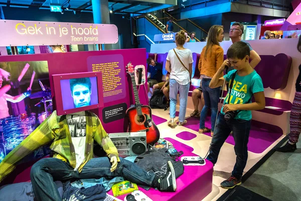 Centro de Ciencias Nemo en Amsterdam —  Fotos de Stock