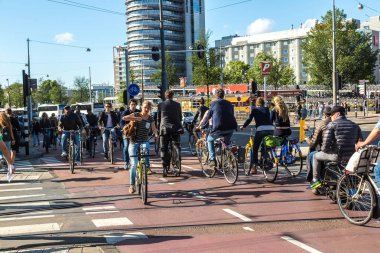 İnsanlar binicilik bisiklet Amsterdam