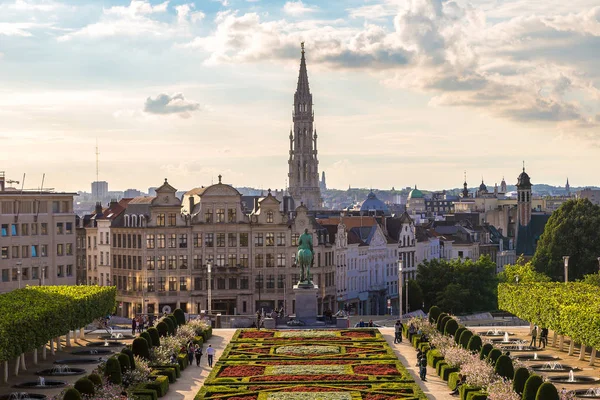 Брюссель: городской пейзаж в день — стоковое фото