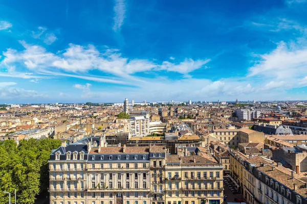 Panoramiczny widok z lotu ptaka z Bordeaux — Zdjęcie stockowe
