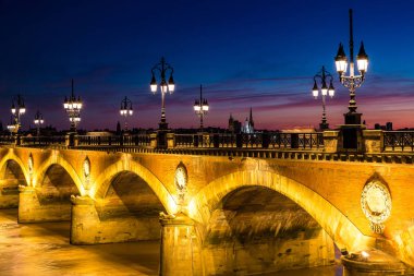 Pont de Pierre Bordeaux