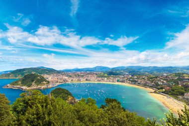 San Sebastian panoramik manzaralı