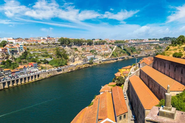 Porto 'nun panoramik görünümü