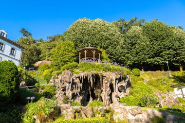Bahçe Bom Jesus do Monte mağara