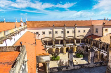 Ortaçağ Templar Kalesi merkezi kare