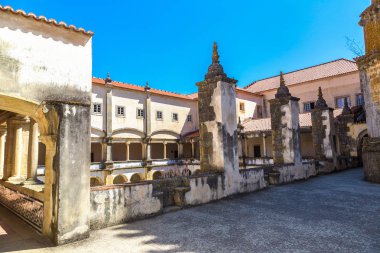 Ortaçağ Templar Kalesi merkezi kare