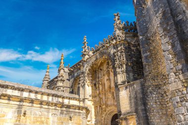 Manastırı'nın Manuelin kapısı