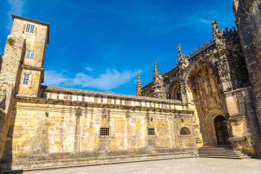 Manastırı'nın Manuelin kapısı