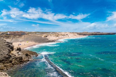 Kayalıklarla ve Cabo da Roca kayalar