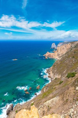 Kayalıklarla ve Cabo da Roca kayalar