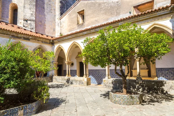 Plaza central del castillo medieval templario — Foto de Stock