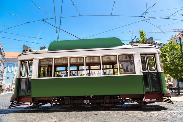 Tranvía Vintage en Lisboa —  Fotos de Stock