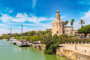 Golden tower (Torre del Oro)
