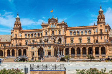 İspanyol Meydanı (Plaza de Espana)