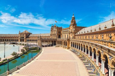 İspanyol Meydanı (Plaza de Espana)