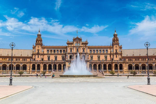 Plaza de España con fuente — Foto de Stock