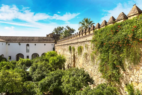 Jardines en Alcázar en Córdoba — Foto de Stock
