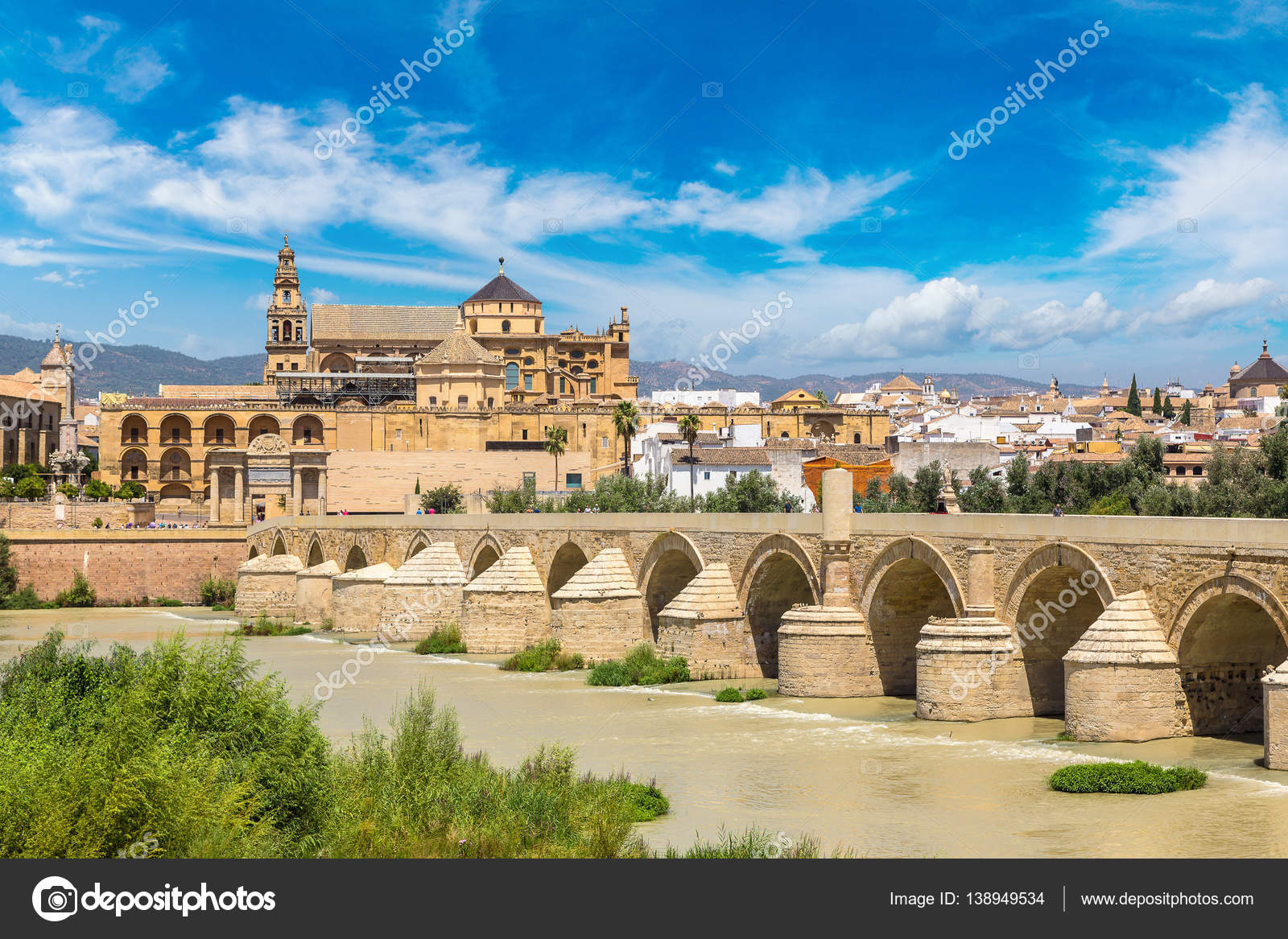 Great Mosque (Mezquita Cathedral) — Stock Photo © bloodua #138949534