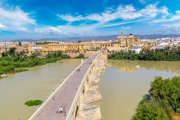 Ponte Romana no Rio Guadalquivir — Fotografia de Stock