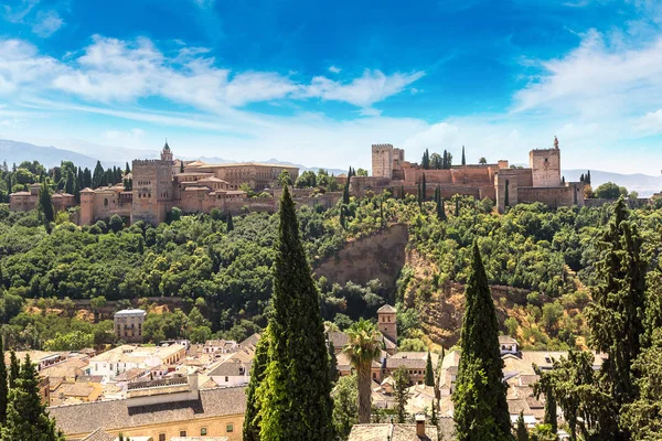 Arabiska fästningen Alhambra — Stockfoto