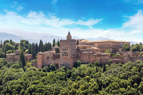 Fortaleza árabe de la Alhambra — Foto de Stock