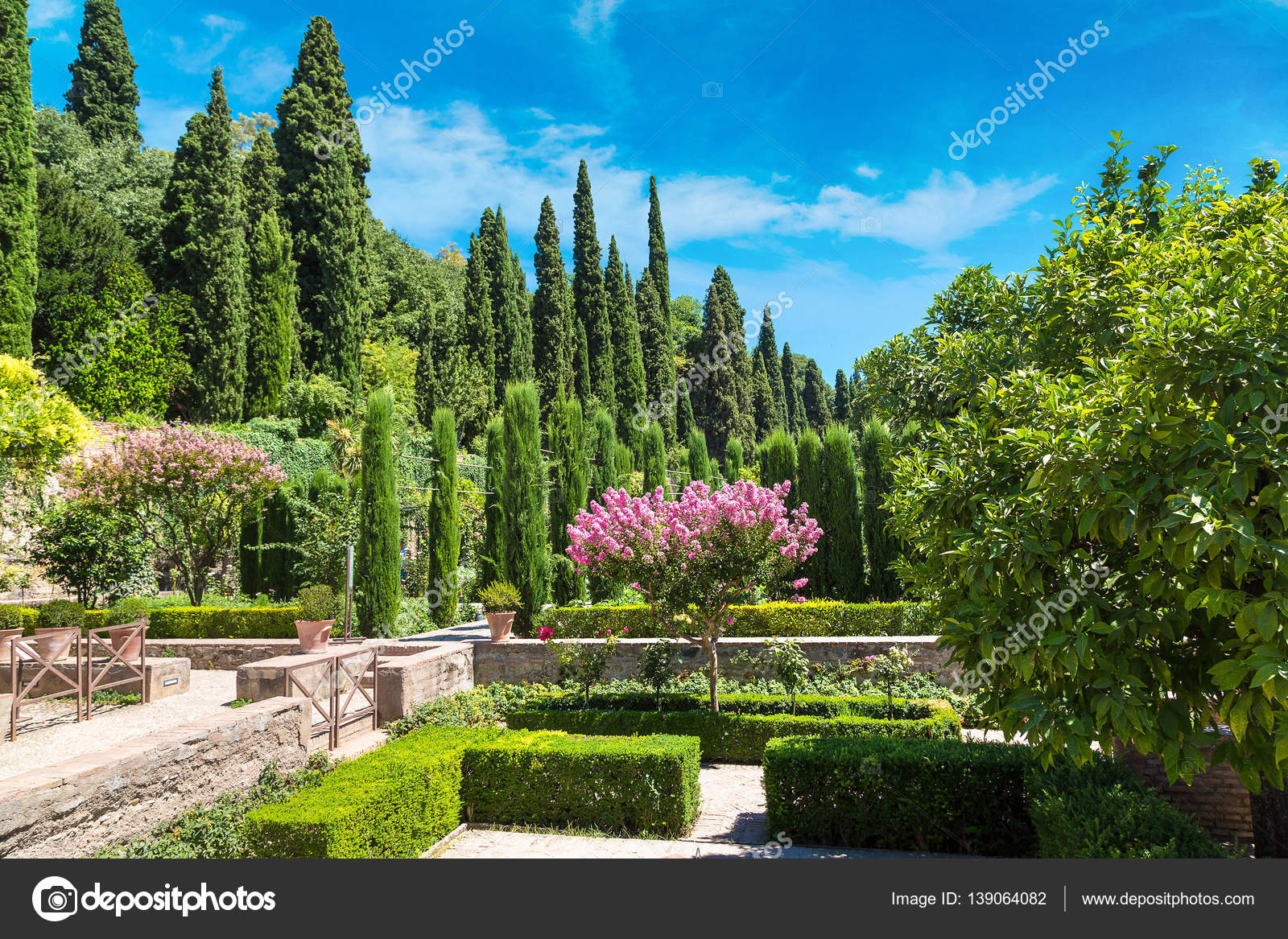 Garten im AlhambraPalast Stockfotografie lizenzfreie