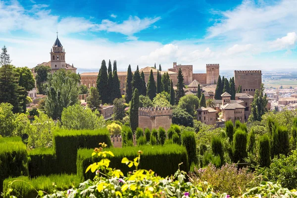 Fortaleza árabe de la Alhambra — Foto de Stock