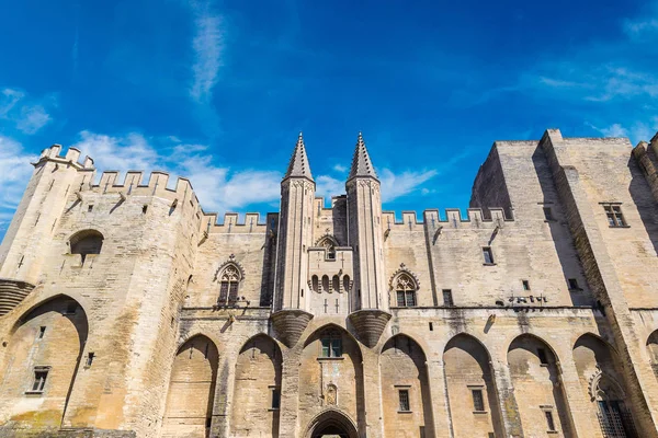 Pauselijke Paleis in Avignon — Stockfoto