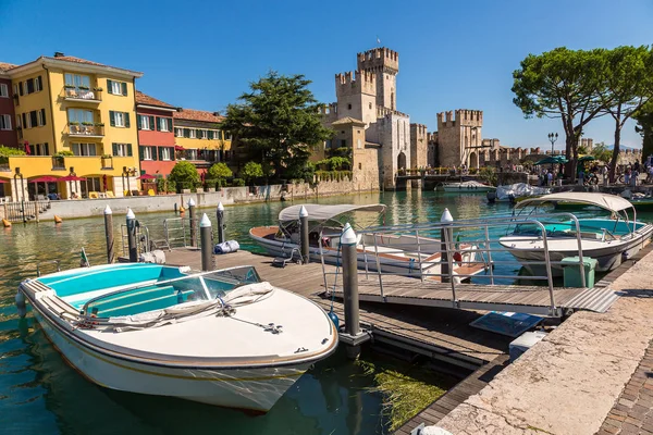 Skaligerschloss in Sirmione — Stockfoto