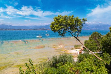 Sirmione'da halk plajı