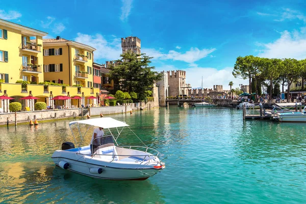 Skaligerschloss in Sirmione — Stockfoto