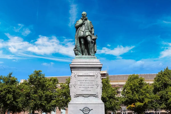 Estátua de Guilherme I em Haia — Fotografia de Stock