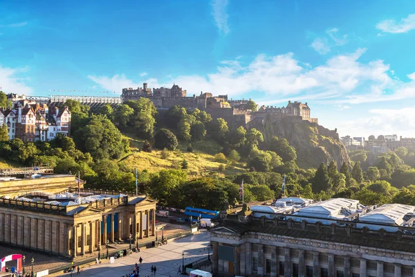 Cityscape of Edinburgh, Scotland — Stock Photo, Image